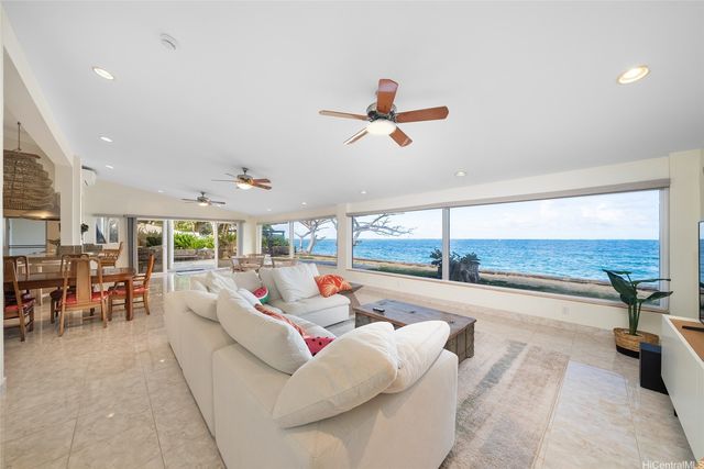 53-043 Kamehameha Highway, Hauula, HI 96717