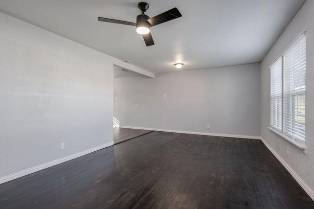 2824 Lockhart Avenue, Dallas, TX 75228