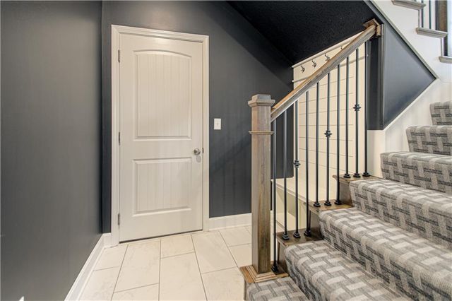 11727 N Laurel Avenue, Kansas City, MO 64157