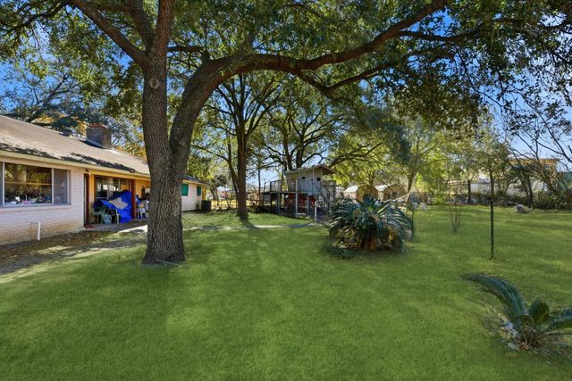 11902 Dover Street, Houston, TX 77031