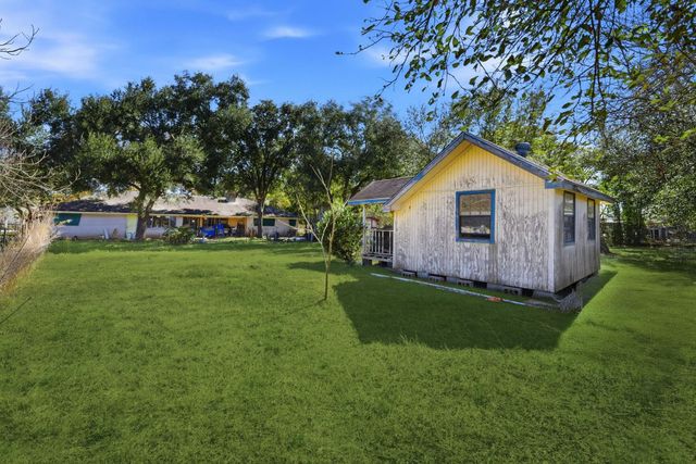 11902 Dover Street, Houston, TX 77031
