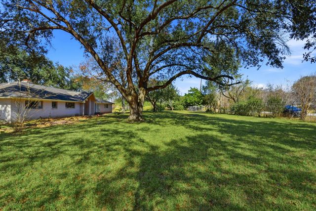 11902 Dover Street, Houston, TX 77031