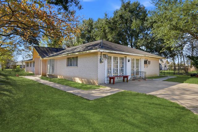 11902 Dover Street, Houston, TX 77031