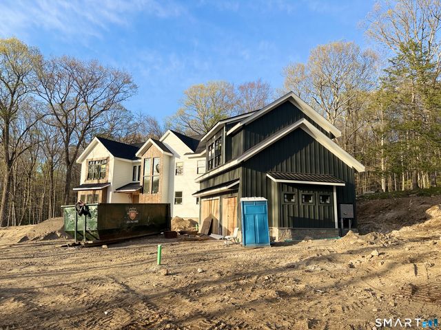 108 Old Farm Road, Weston, CT 06825