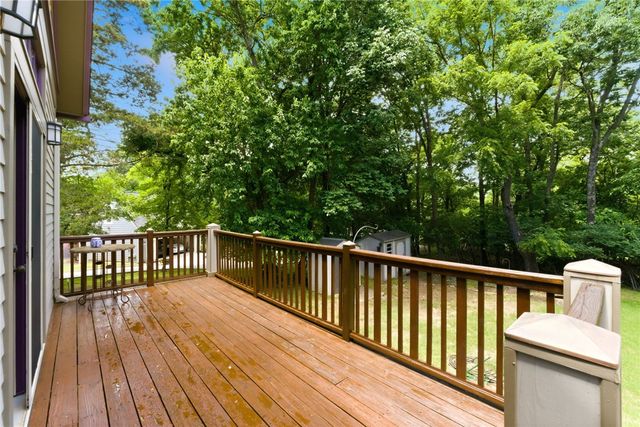 402 E Spring Street, Fayetteville, AR 72701