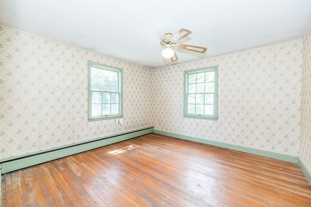 16 Westmont Cir, Shrewsbury, MA 01545