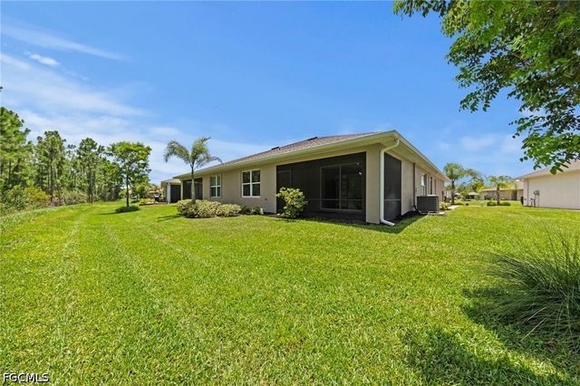 20615 Plumwood LOOP, North Fort Myers, FL 33917
