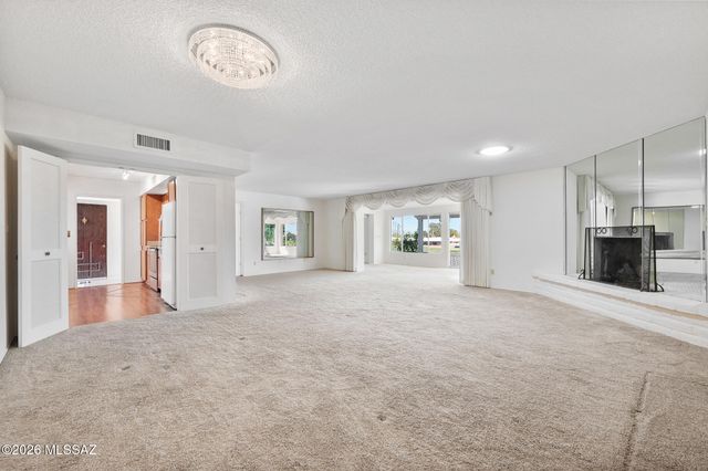 624 N Abrego Drive, Green Valley, AZ 85614