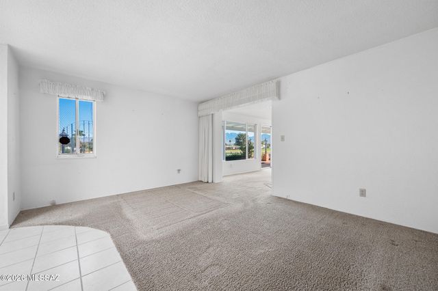 624 N Abrego Drive, Green Valley, AZ 85614