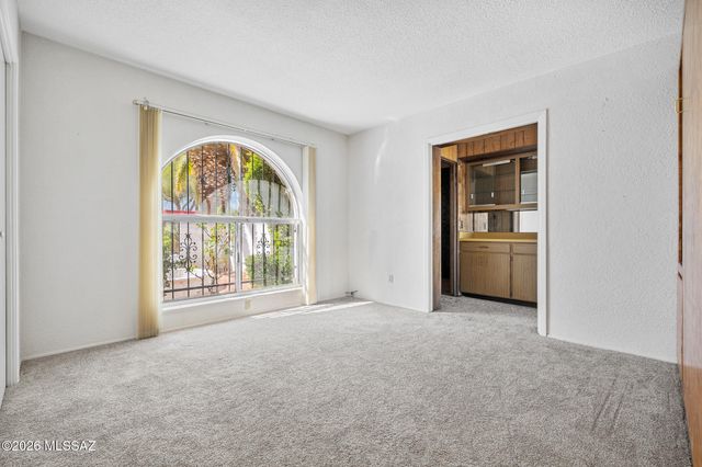 624 N Abrego Drive, Green Valley, AZ 85614