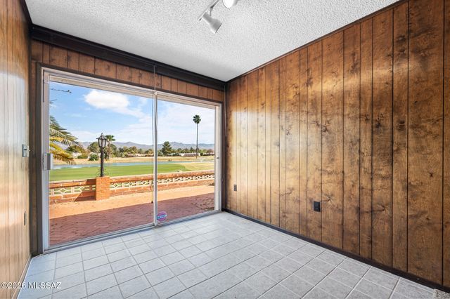 624 N Abrego Drive, Green Valley, AZ 85614