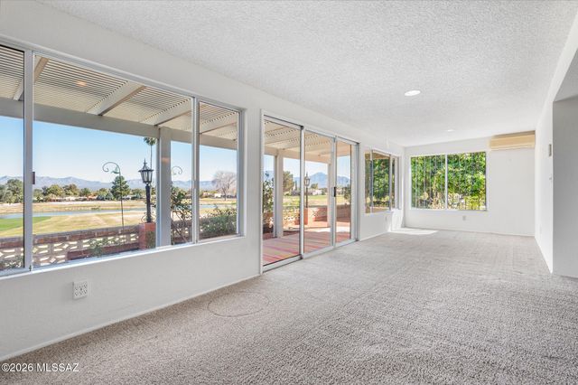 624 N Abrego Drive, Green Valley, AZ 85614