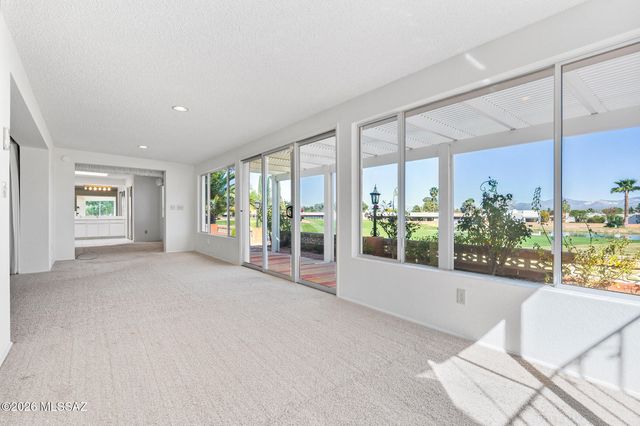 624 N Abrego Drive, Green Valley, AZ 85614