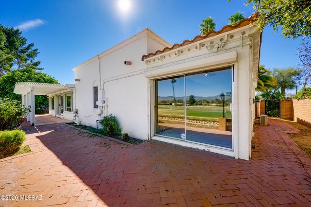 624 N Abrego Drive, Green Valley, AZ 85614