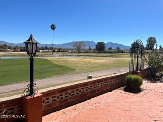 624 N Abrego Drive, Green Valley, AZ 85614