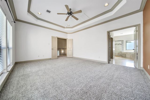 5221 Eigel Street, Houston, TX 77007