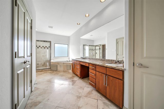 5221 Eigel Street, Houston, TX 77007