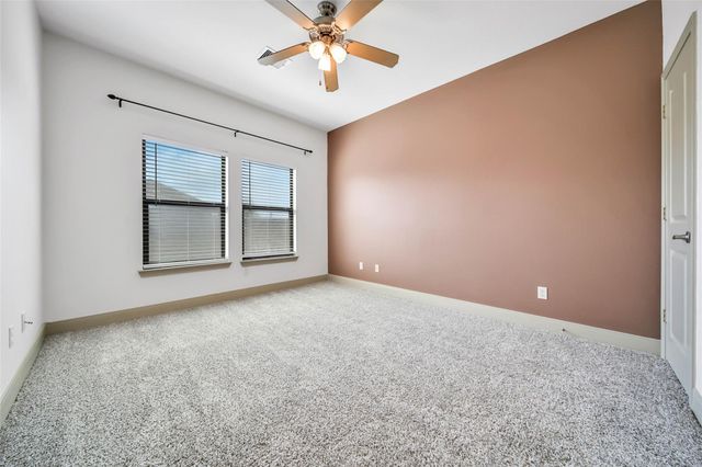 5221 Eigel Street, Houston, TX 77007