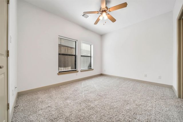 5221 Eigel Street, Houston, TX 77007
