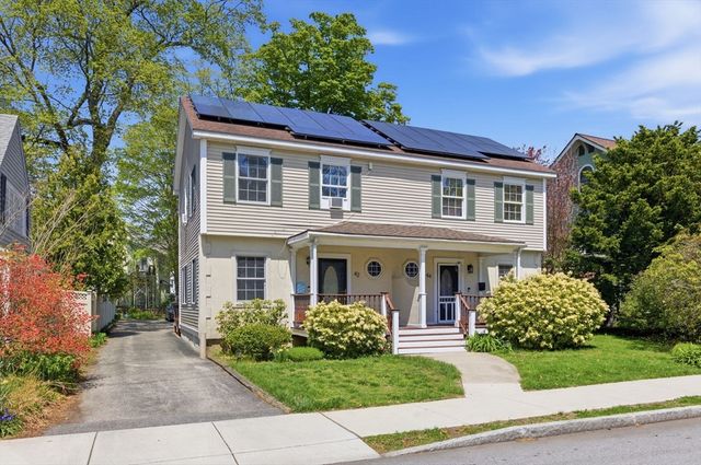 42 Nelson St, Framingham, MA 01702