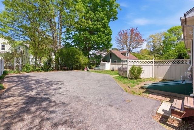 42 Nelson St, Framingham, MA 01702