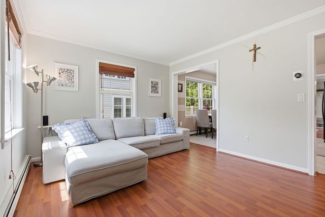 42 Nelson St, Framingham, MA 01702