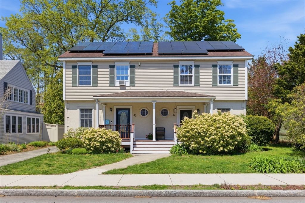 42 Nelson St, Framingham, MA 01702