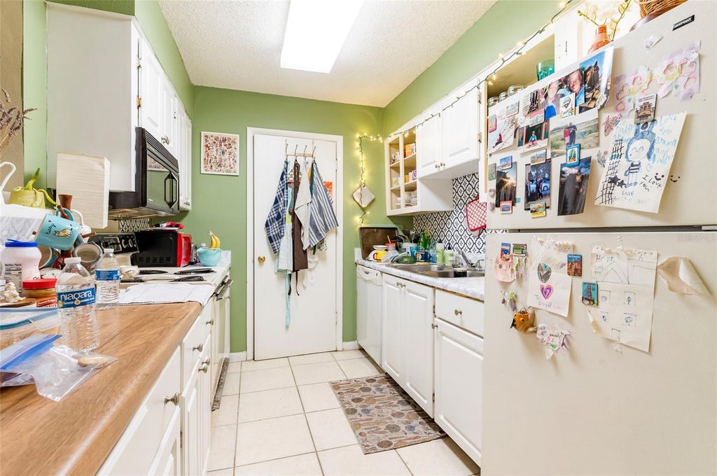 Image 5 of property listing at 13367 ARBOR POINTE CIRCLE 304, Tampa, FL 33617