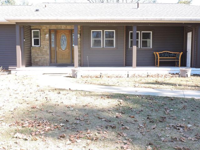 1227 S Main STREET, Fort Atkinson, WI 53538
