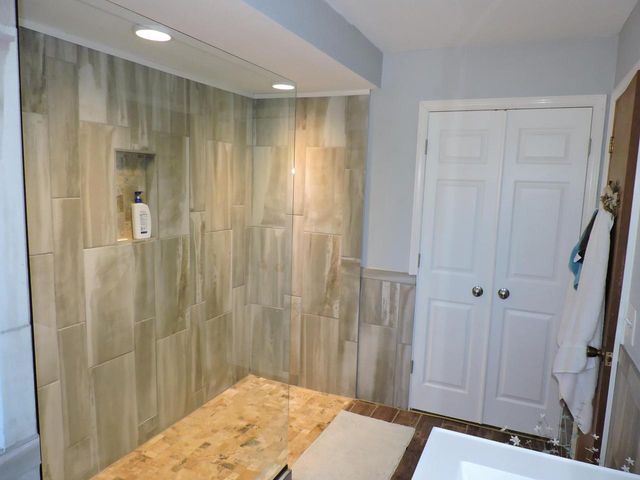 1227 S Main STREET, Fort Atkinson, WI 53538