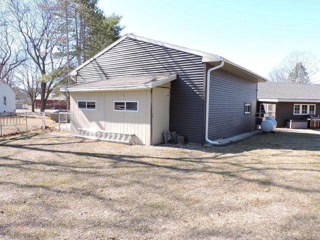 1227 S Main STREET, Fort Atkinson, WI 53538