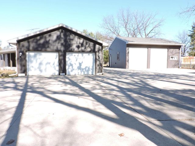 1227 S Main STREET, Fort Atkinson, WI 53538