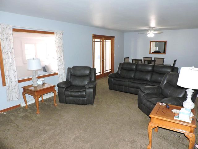 1227 S Main STREET, Fort Atkinson, WI 53538