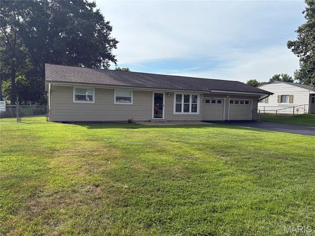 1266 Valiant Drive, Fenton, MO 63026