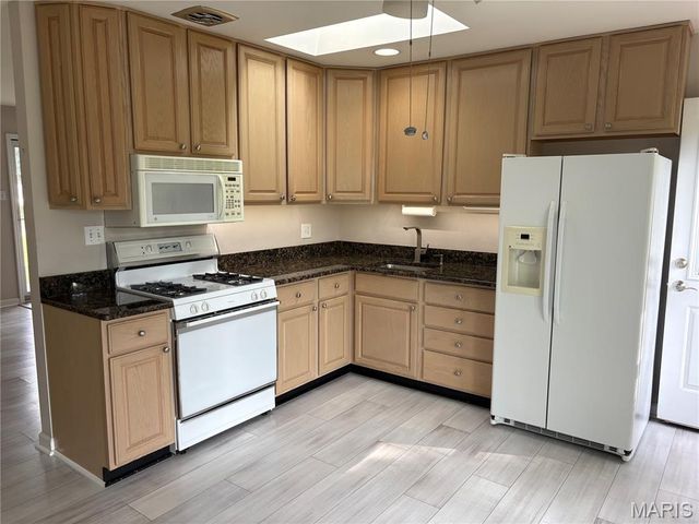 1266 Valiant Drive, Fenton, MO 63026