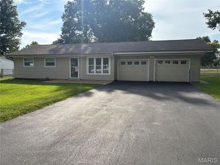 1266 Valiant Drive, Fenton, MO 63026