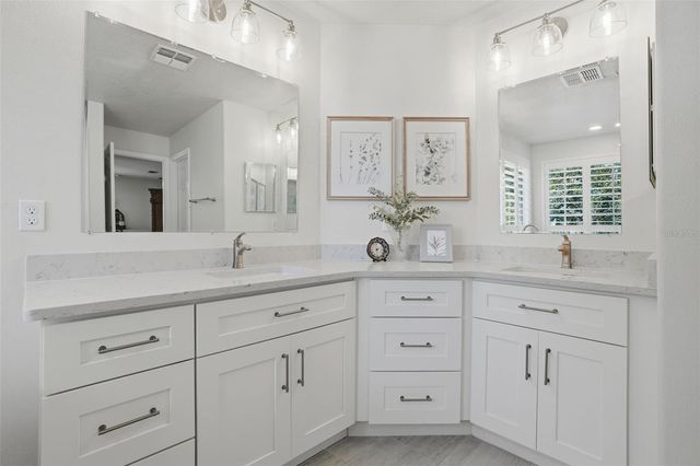 10087 BAYWATER BREEZE DRIVE, Orlando, FL 32827