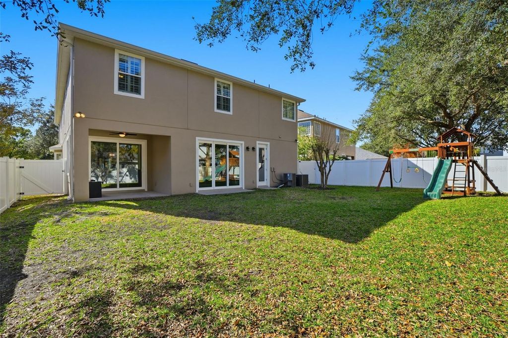 Image 28 of property listing at 10087 BAYWATER BREEZE DRIVE, Orlando, FL 32827
