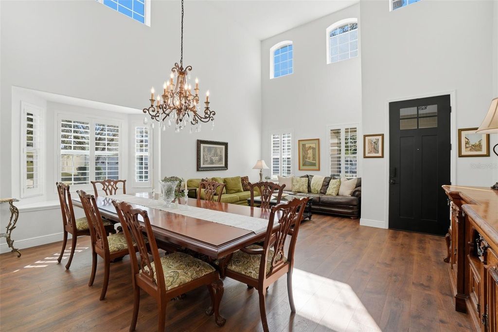 Image 5 of property listing at 10087 BAYWATER BREEZE DRIVE, Orlando, FL 32827