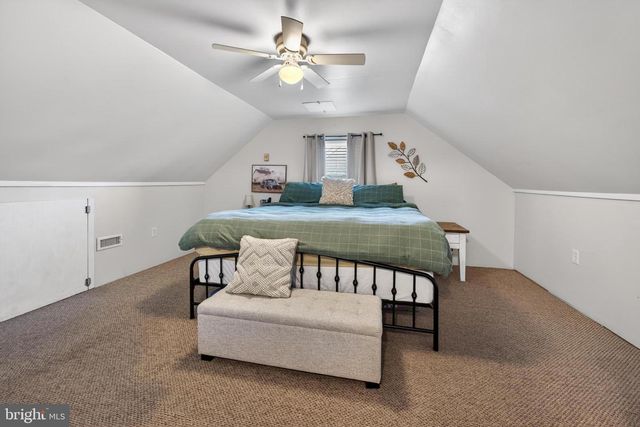 83 UNWIN DR, Hamilton, NJ 08610