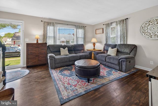 83 UNWIN DR, Hamilton, NJ 08610