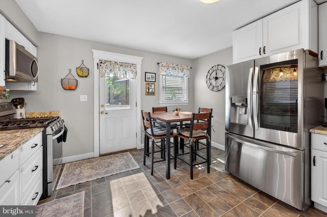 83 UNWIN DR, Hamilton, NJ 08610