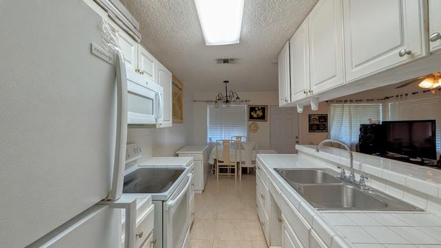 2115 Catherine Dr Drive 46-c, Delray Beach, FL 33445