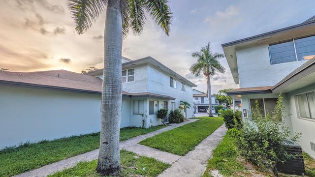 2115 Catherine Dr Drive 46-c, Delray Beach, FL 33445