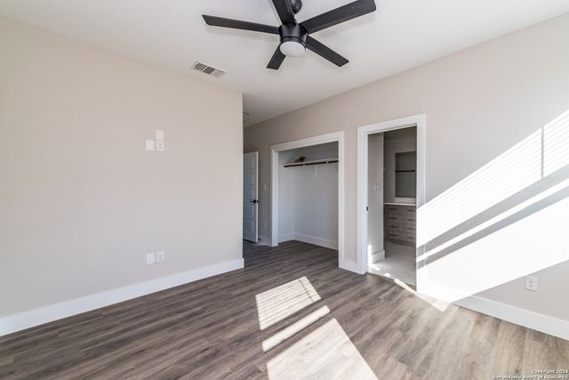 1618 W Lawndale Dr Unit 10, San Antonio, TX 78209