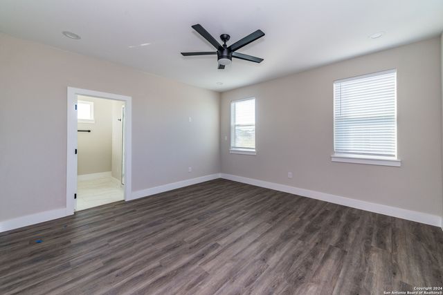 1618 W Lawndale Dr Unit 10, San Antonio, TX 78209
