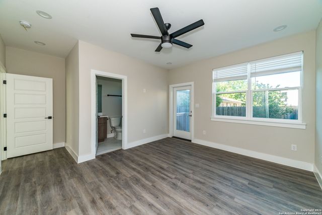 1618 W Lawndale Dr Unit 10, San Antonio, TX 78209