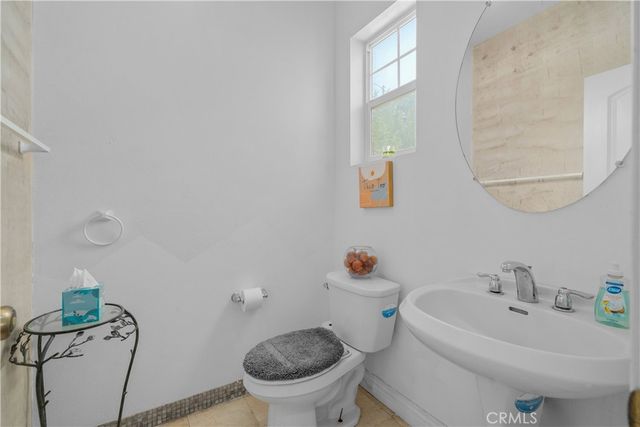 2618 W Via San Carlos, San Bernardino, CA 92410