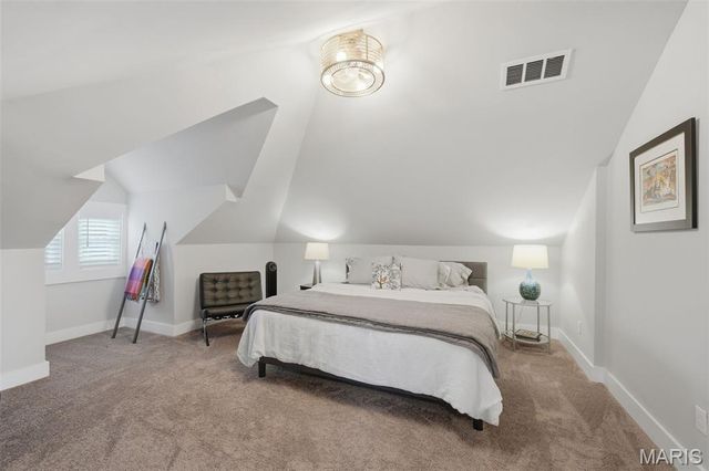 4225 Maryland Avenue, St Louis, MO 63108