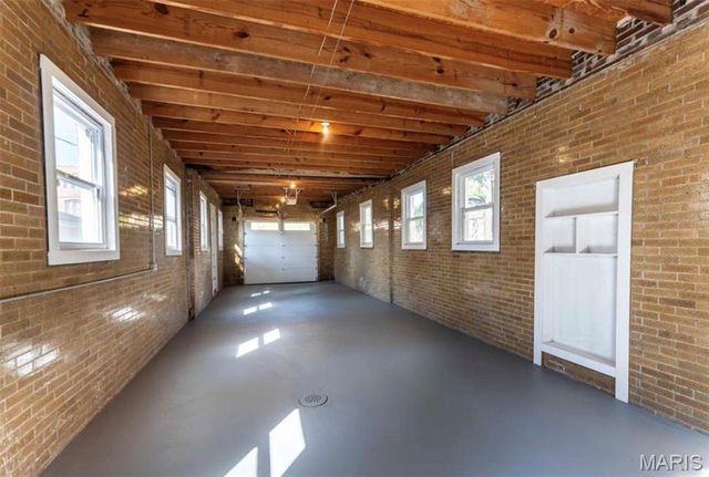 4225 Maryland Avenue, St Louis, MO 63108